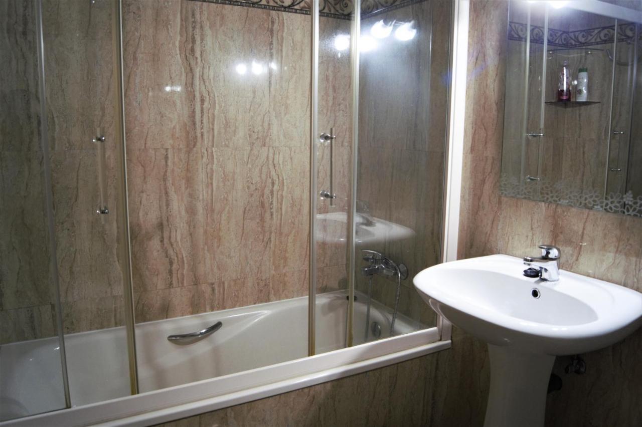 Amplio Piso 8 Mts Mezquita - Wifi - A/C - Parking קורדובה מראה חיצוני תמונה